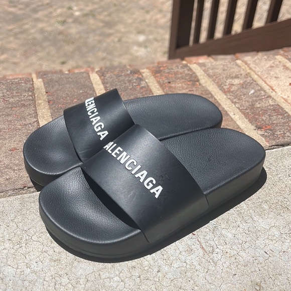 COPY - GUC BALENCIAGA kids slides size 12.5T - Picture 3 of 4